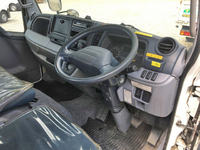 三菱ふそうキャンター平ボディ小型（2t・3t）[写真35]