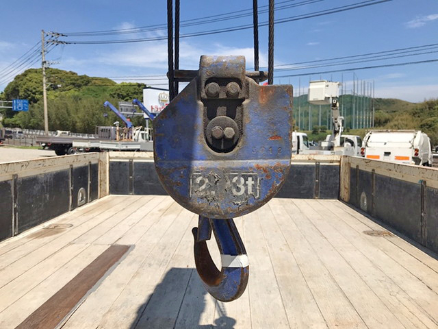 いすゞフォワードクレーン4段中型（4t）[写真12]