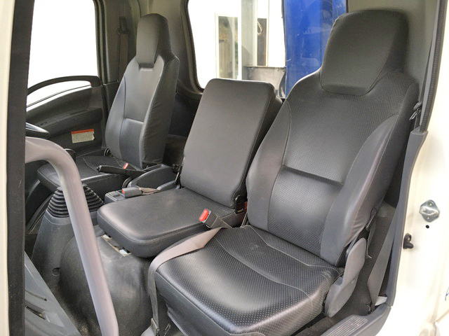 いすゞフォワードクレーン4段中型（4t）[写真30]