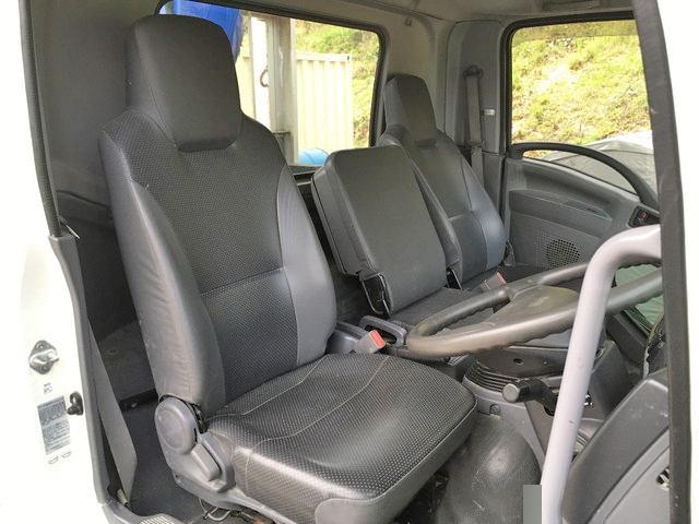 いすゞフォワードクレーン4段中型（4t）[写真31]