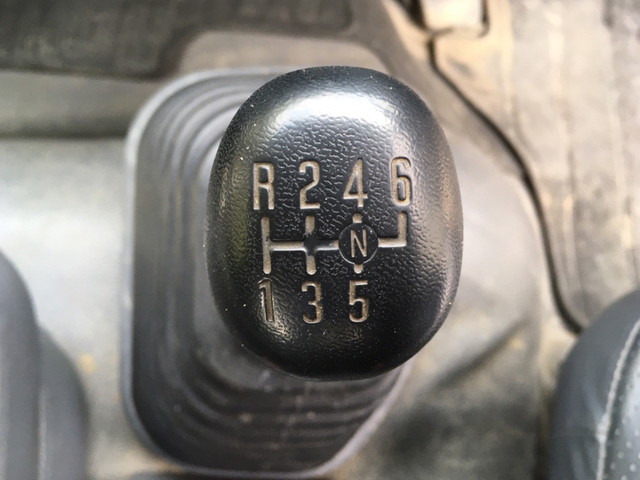 いすゞフォワードクレーン4段中型（4t）[写真37]