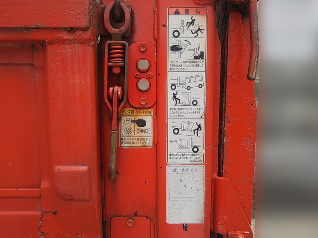 日野デュトロ平ボディ小型（2t・3t）[写真11]