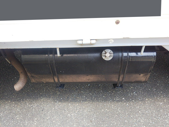 日野デュトロ平ボディ小型（2t・3t）[写真12]