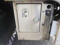 日野デュトロ平ボディ小型（2t・3t）[写真13]