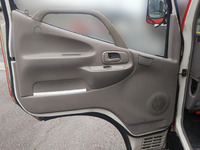 日野デュトロ平ボディ小型（2t・3t）[写真19]