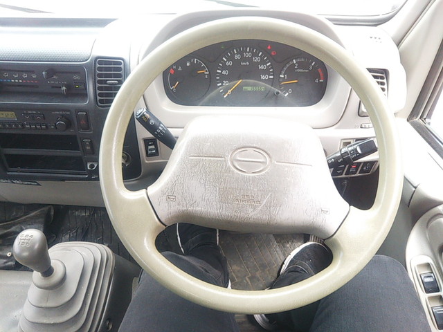 日野デュトロ平ボディ小型（2t・3t）[写真27]