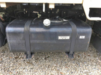 三菱ふそうキャンター平ボディ小型（2t・3t）[写真17]