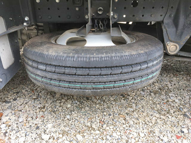 三菱ふそうキャンター平ボディ小型（2t・3t）[写真20]