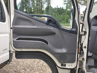 三菱ふそうキャンター平ボディ小型（2t・3t）[写真27]