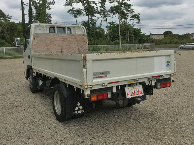 三菱ふそうキャンター平ボディ小型（2t・3t）[写真04]