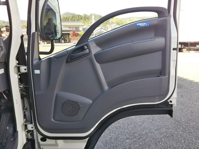 いすゞエルフ冷凍車（冷蔵車）小型（2t・3t）[写真30]