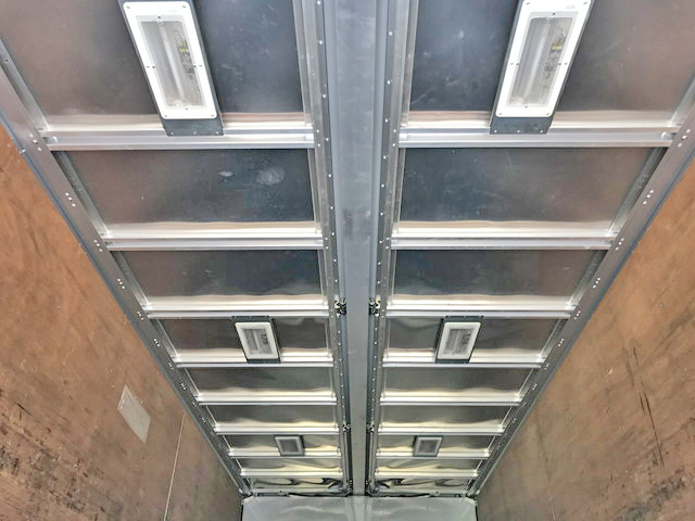 三菱ふそうファイターアルミウイング中型（4t）[写真10]