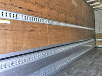 三菱ふそうファイターアルミウイング中型（4t）[写真11]