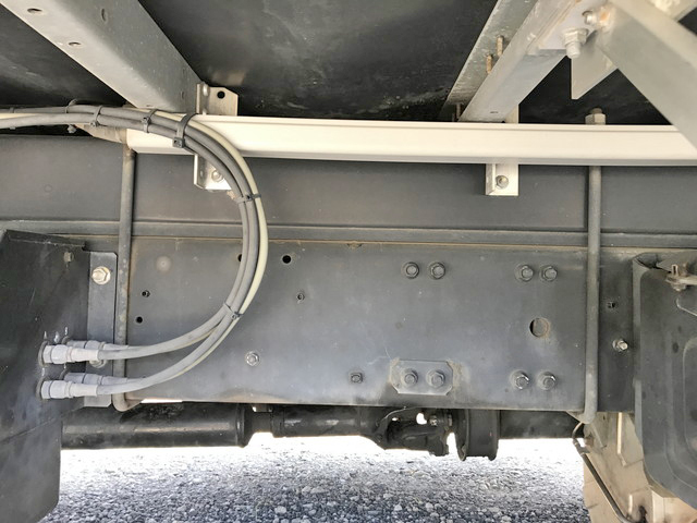 三菱ふそうファイターアルミウイング中型（4t）[写真25]