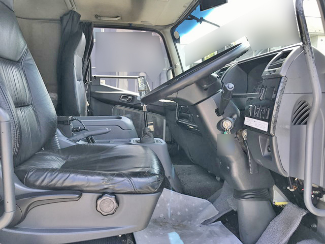 三菱ふそうファイターアルミウイング中型（4t）[写真29]