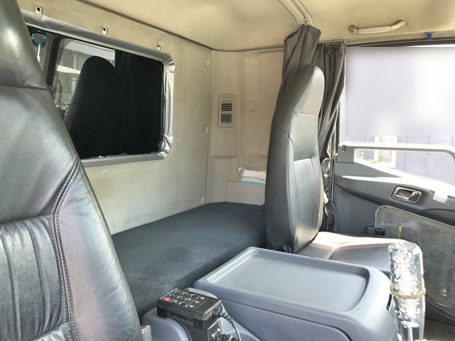 三菱ふそうファイターアルミウイング中型（4t）[写真31]