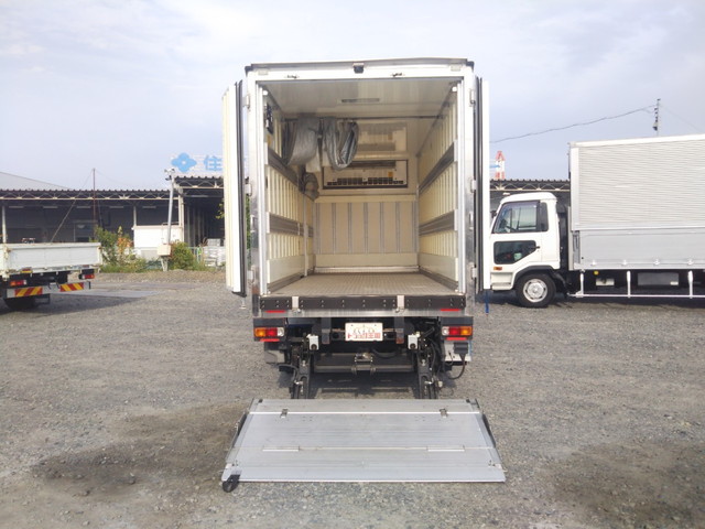 いすゞエルフ冷凍車（冷蔵車）小型（2t・3t）[写真11]