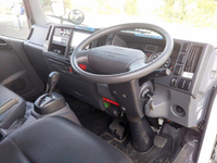 いすゞエルフ冷凍車（冷蔵車）小型（2t・3t）[写真30]