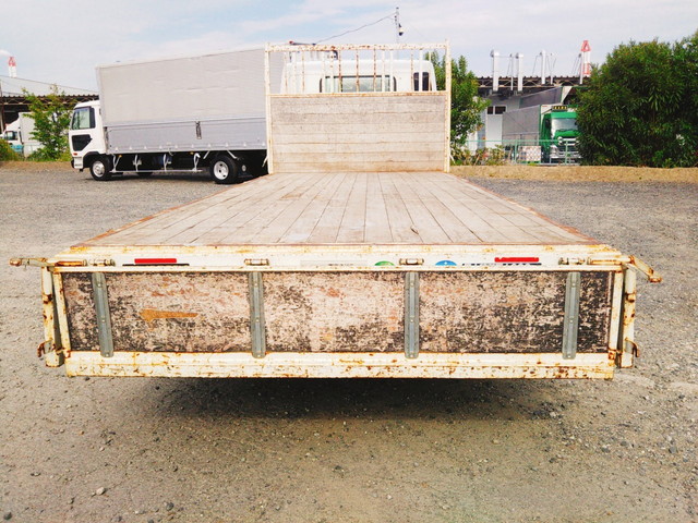 三菱ふそうキャンター平ボディ小型（2t・3t）[写真10]