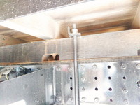 三菱ふそうキャンター平ボディ小型（2t・3t）[写真14]