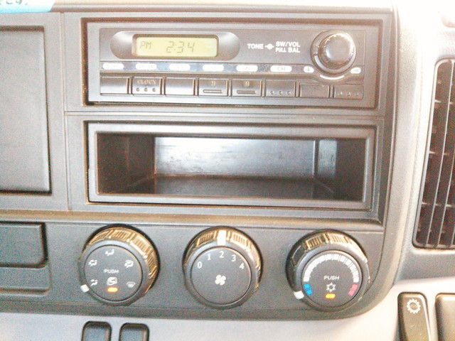 三菱ふそうキャンター平ボディ小型（2t・3t）[写真29]