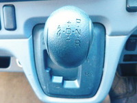 三菱ふそうキャンター平ボディ小型（2t・3t）[写真32]