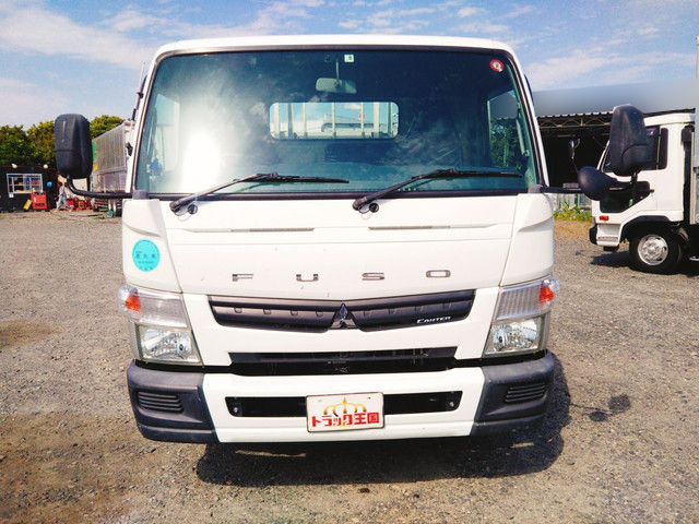 三菱ふそうキャンター平ボディ小型（2t・3t）[写真07]
