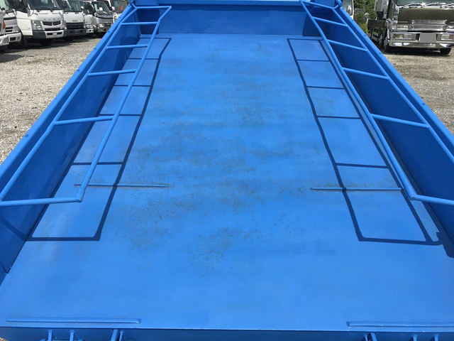 いすゞエルフローダーダンプ小型（2t・3t）[写真14]