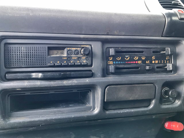 いすゞエルフローダーダンプ小型（2t・3t）[写真38]