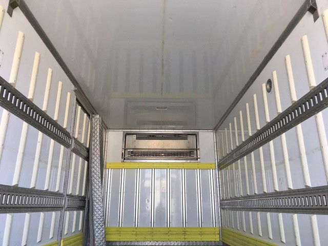 三菱ふそうキャンター冷凍車（冷蔵車）小型（2t・3t）[写真14]