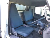 三菱ふそうキャンター冷凍車（冷蔵車）小型（2t・3t）[写真34]