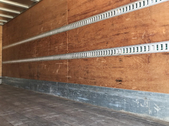 UDトラックスコンドルアルミバン中型（4t）[写真15]