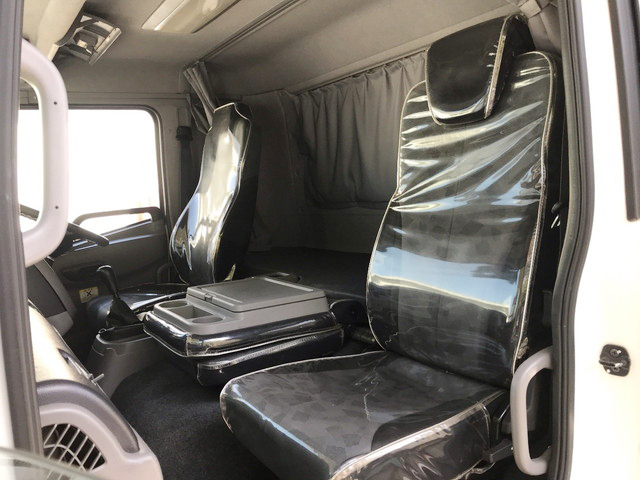 UDトラックスコンドルアルミバン中型（4t）[写真29]