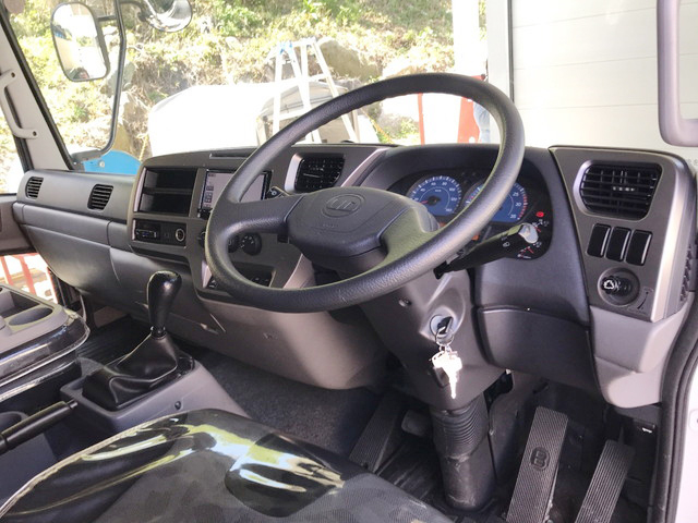 UDトラックスコンドルアルミバン中型（4t）[写真34]