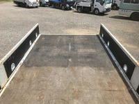 三菱ふそうキャンター平ボディ小型（2t・3t）[写真13]