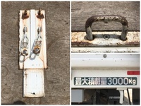 三菱ふそうキャンター平ボディ小型（2t・3t）[写真14]