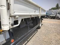 三菱ふそうキャンター平ボディ小型（2t・3t）[写真16]