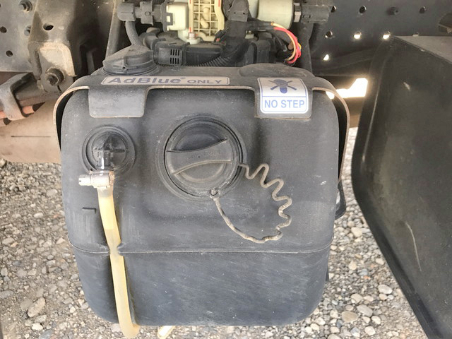 三菱ふそうキャンター平ボディ小型（2t・3t）[写真19]