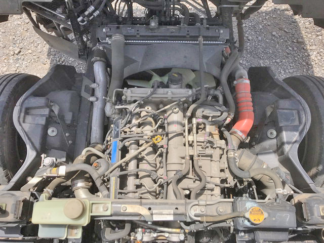 三菱ふそうキャンター平ボディ小型（2t・3t）[写真23]