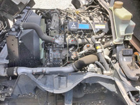 三菱ふそうキャンター平ボディ小型（2t・3t）[写真24]