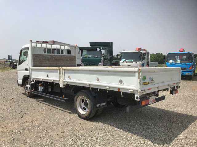 三菱ふそうキャンター平ボディ小型（2t・3t）[写真04]