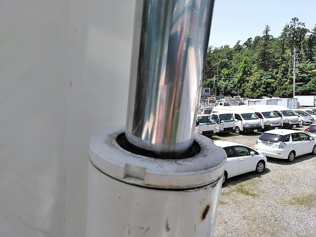 いすゞエルフ高所作業車小型（2t・3t）[写真21]