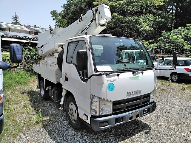 いすゞエルフ高所作業車小型（2t・3t）[写真03]