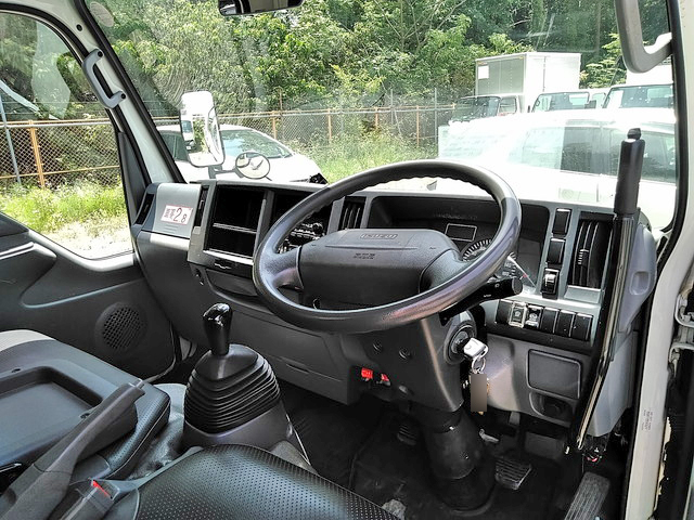 いすゞエルフ高所作業車小型（2t・3t）[写真31]