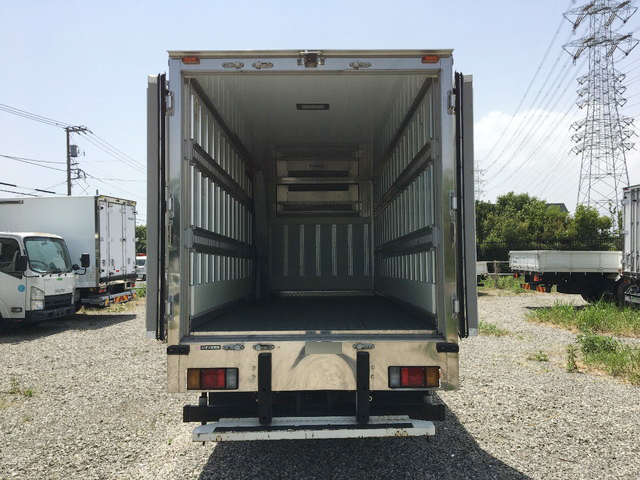 いすゞエルフ冷凍車（冷蔵車）小型（2t・3t）[写真10]