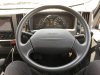 いすゞエルフ冷凍車（冷蔵車）小型（2t・3t）[写真36]