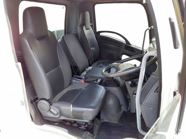 いすゞフォワードクレーン4段中型（4t）[写真27]