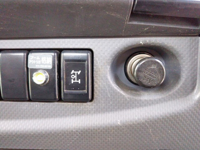 いすゞフォワードクレーン4段中型（4t）[写真35]