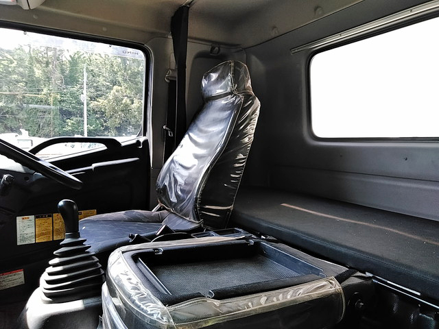 日野レンジャーローダーダンプ増トン（6t・8t）[写真29]