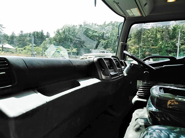 日野レンジャーローダーダンプ増トン（6t・8t）[写真31]